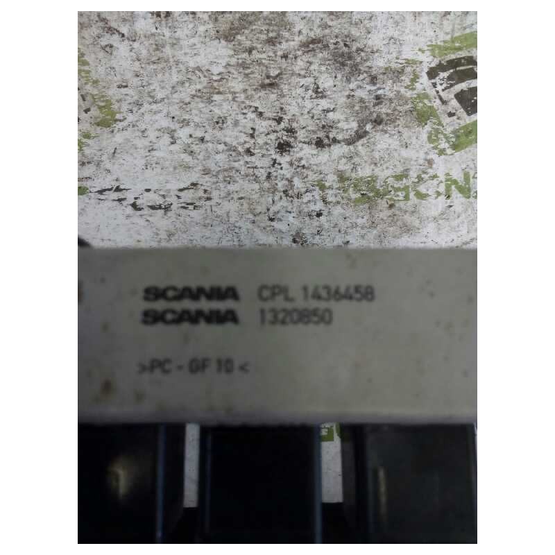 Recambio de caja reles / fusibles para scania serie 4 (p/r 144 l) 14.2 diesel referencia OEM IAM 1436458 1320850 