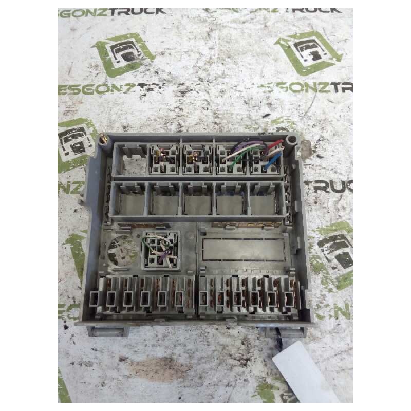 Recambio de caja reles / fusibles para scania serie 4 (p/r 144 l) 14.2 diesel referencia OEM IAM 1436458 1320850 