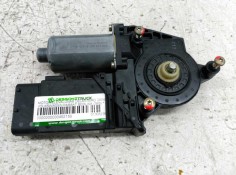 Recambio de motor elevalunas delantero derecho para volkswagen passat berlina (3b3) referencia OEM IAM 0130821694   2