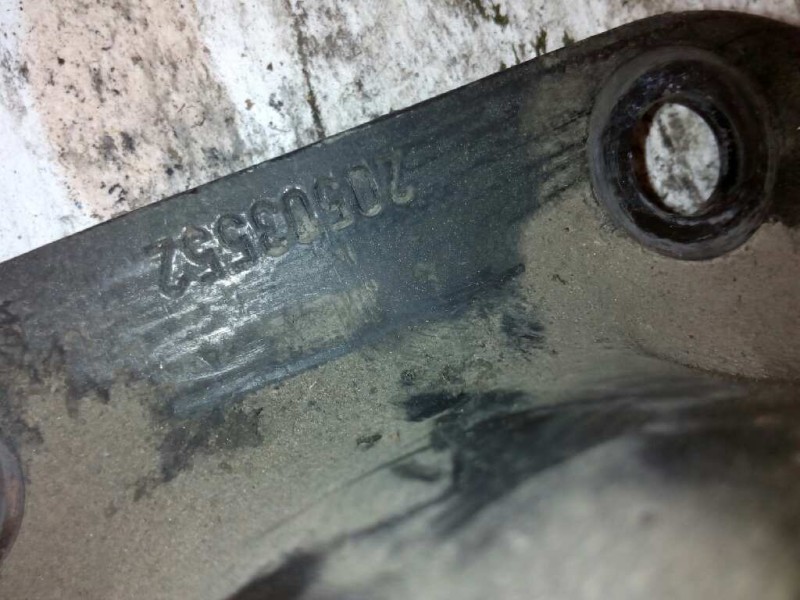 Recambio de soporte motor delantero para volvo fh xxx 12.8 diesel referencia OEM IAM 20503552  