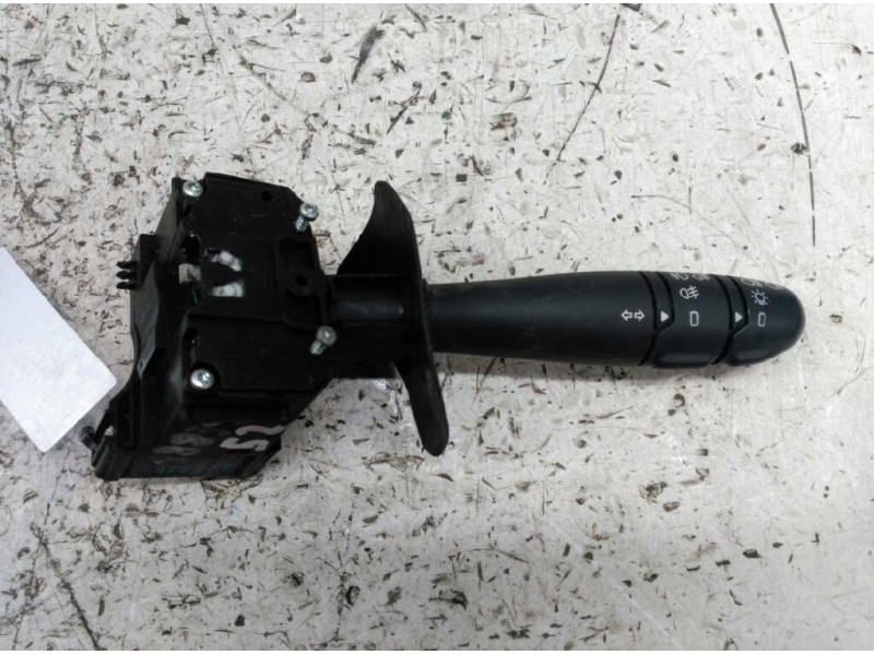 Recambio de mando intermitentes para renault clio ii fase ii (b/cb0) authentique referencia OEM IAM   