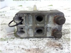 Recambio de soporte guardabarros trasero para volvo fh xxx 12.8 diesel referencia OEM IAM  DELANTERO IZQUIERDO  2