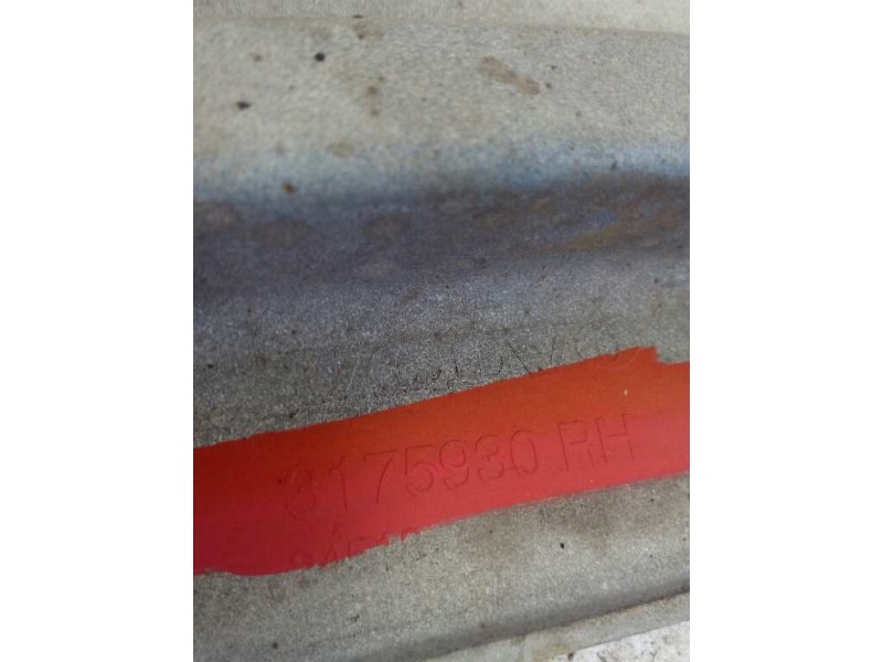 Recambio de moldura trasera cabina para volvo fh xxx 12.8 diesel referencia OEM IAM 3175930 PARTE DERECHA 