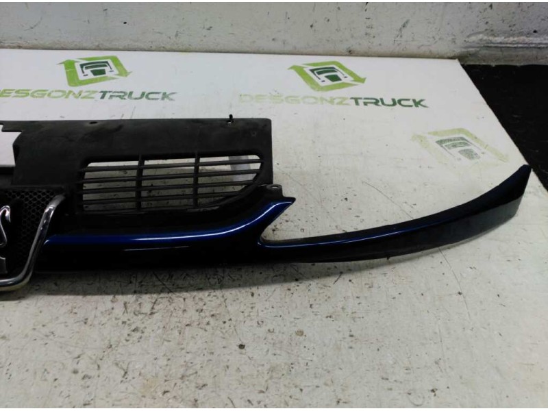 Recambio de rejilla delantera central para peugeot 206 berlina xr referencia OEM IAM 9628691277  