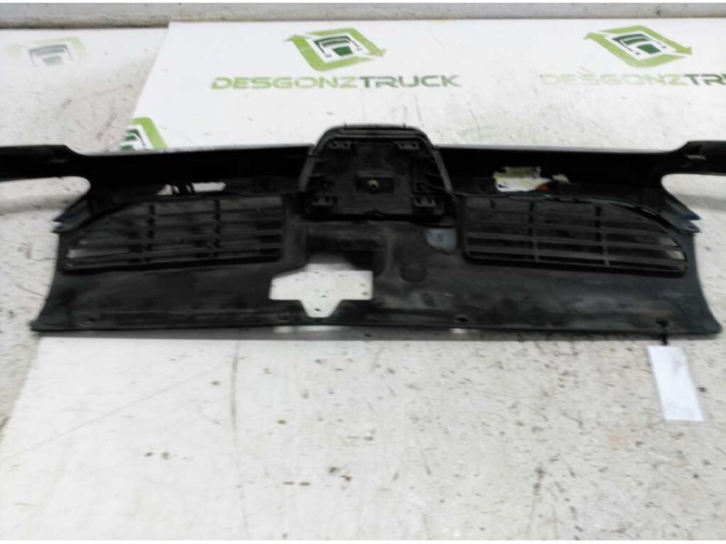 Recambio de rejilla delantera central para peugeot 206 berlina xr referencia OEM IAM 9628691277  