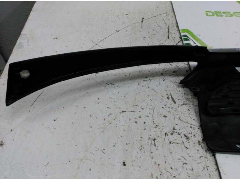 Recambio de rejilla delantera central para peugeot 206 berlina xr referencia OEM IAM 9628691277  