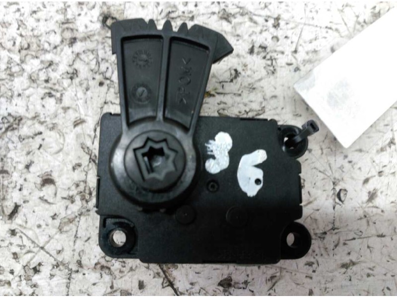 Recambio de motor regulador climatizacion para peugeot 308 confort referencia OEM IAM T1006419G VALEO 1611091C 