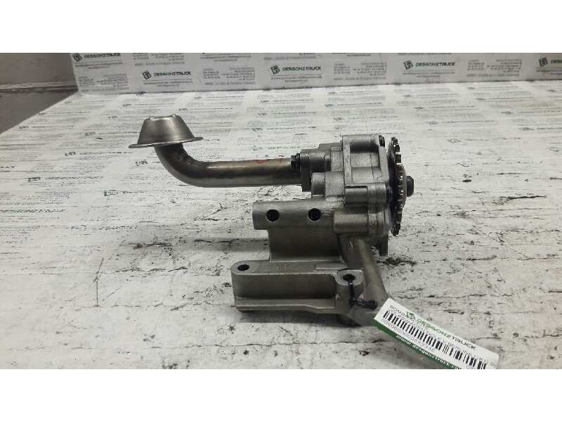 Recambio de bomba aceite para volkswagen golf v berlina (1k1) sportline referencia OEM IAM 03G115105  