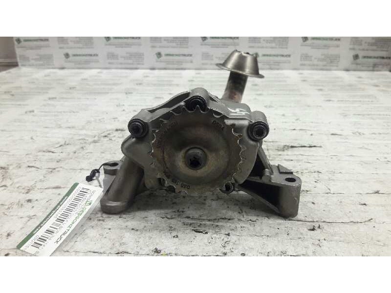 Recambio de bomba aceite para volkswagen golf v berlina (1k1) sportline referencia OEM IAM 03G115105  