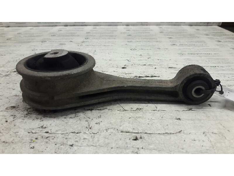 Recambio de soporte motor trasero para ford fiesta berlina básico referencia OEM IAM 96FB6P082AD  