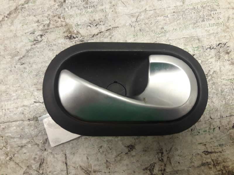 Recambio de maneta interior delantera derecha para renault clio iii 20 aniversario referencia OEM IAM 310580  
