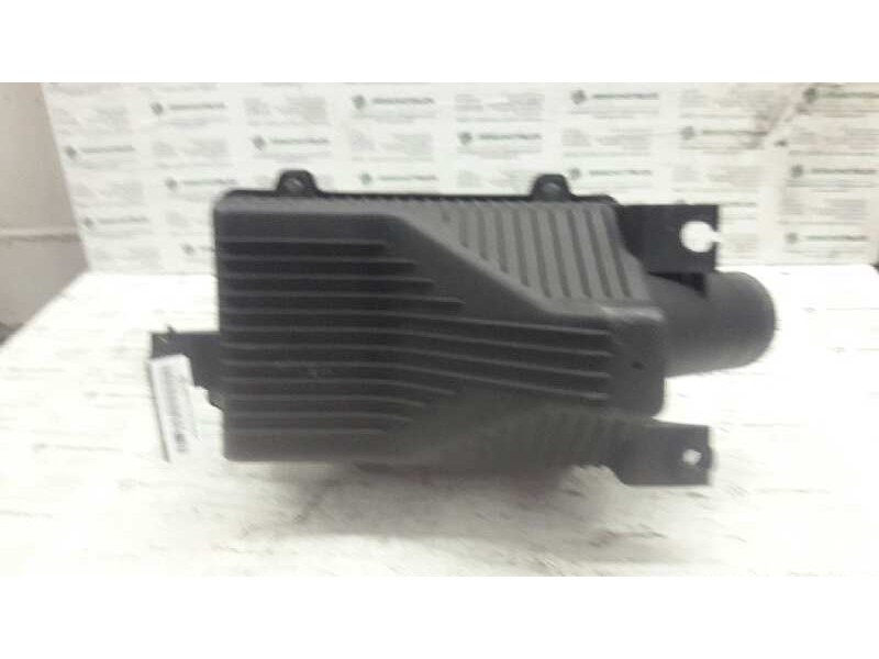Recambio de filtro aire para kia carnival ii 2.9 cdri ex referencia OEM IAM   