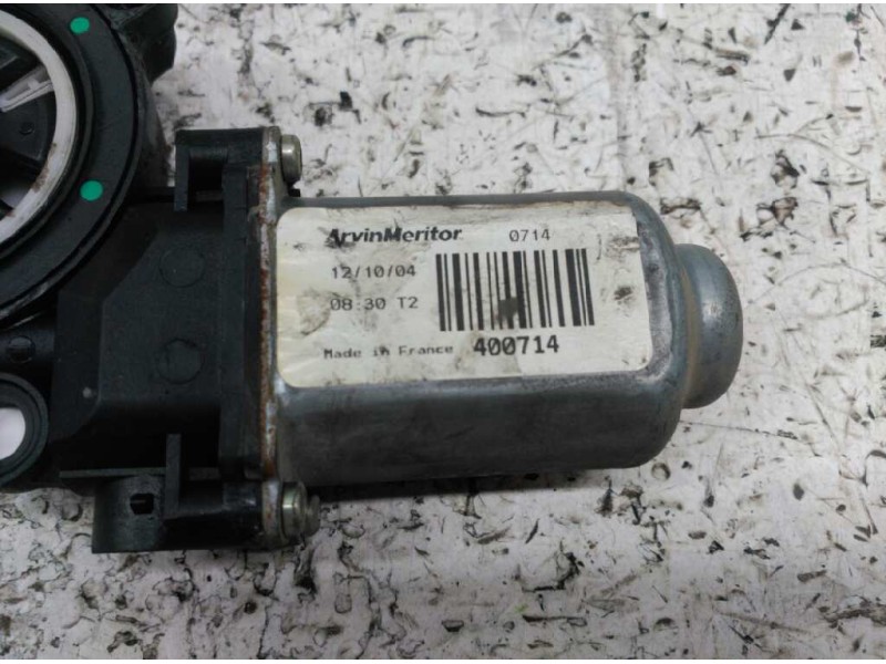 Recambio de motor elevalunas delantero derecho para nissan primera berlina (p12) acenta referencia OEM IAM   