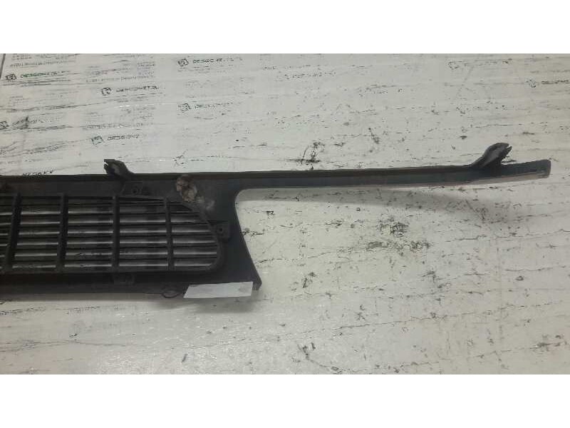 Recambio de rejilla delantera central para seat cordoba berlina (6k2) aniversario referencia OEM IAM   