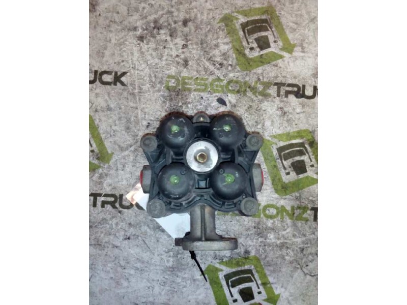 Recambio de valvula aire para iveco eurocargo fki  (typ 80 e 15) tráfico urbano referencia OEM IAM AE4608  VALVULA CUADRUPLE DE 