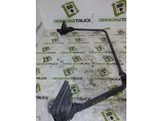 Recambio de brazo retrovisor izquierdo para iveco eurocargo fki  (typ 80 e 15) tráfico urbano referencia OEM IAM   