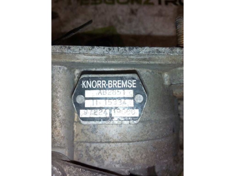 Recambio de valvula aire para renault trucks midliner m 180.10/c (175cv) referencia OEM IAM AB2851 1115334 