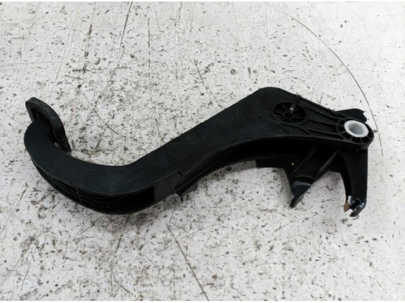 Recambio de pedal embrague para peugeot boxer kombi (rs3000)(333) hdi luxus (330) referencia OEM IAM   