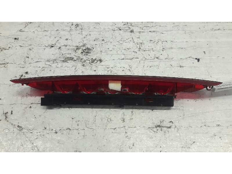 Recambio de luz central de freno para ford focus lim. (cb4) titanium referencia OEM IAM 4M5X13A613A  