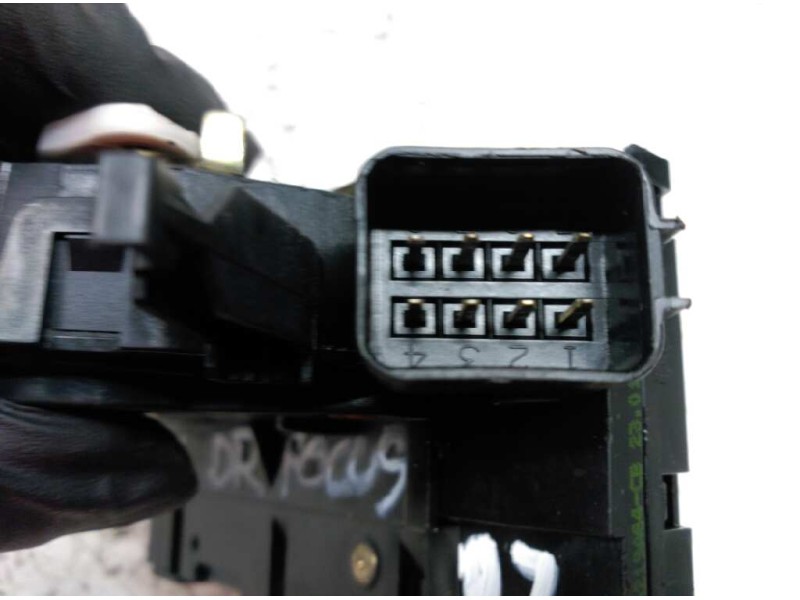 Recambio de cerradura puerta delantera derecha para ford focus berlina (cak) ghia referencia OEM IAM  BOSCH 