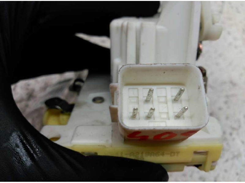 Recambio de cerradura puerta delantera derecha para ford focus berlina (cak) ambiente referencia OEM IAM   