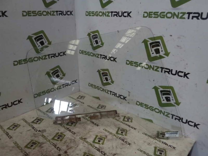 Recambio de luna delantera derecha para nissan trucks l80.09 l80.14 referencia OEM IAM   