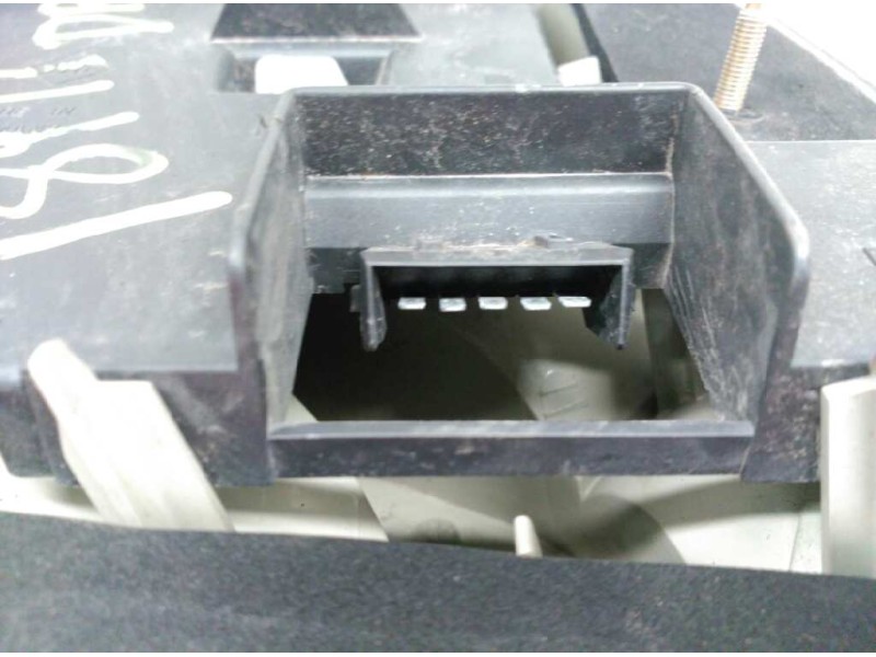 Recambio de piloto trasero derecho para ford fiesta berlina básico referencia OEM IAM   