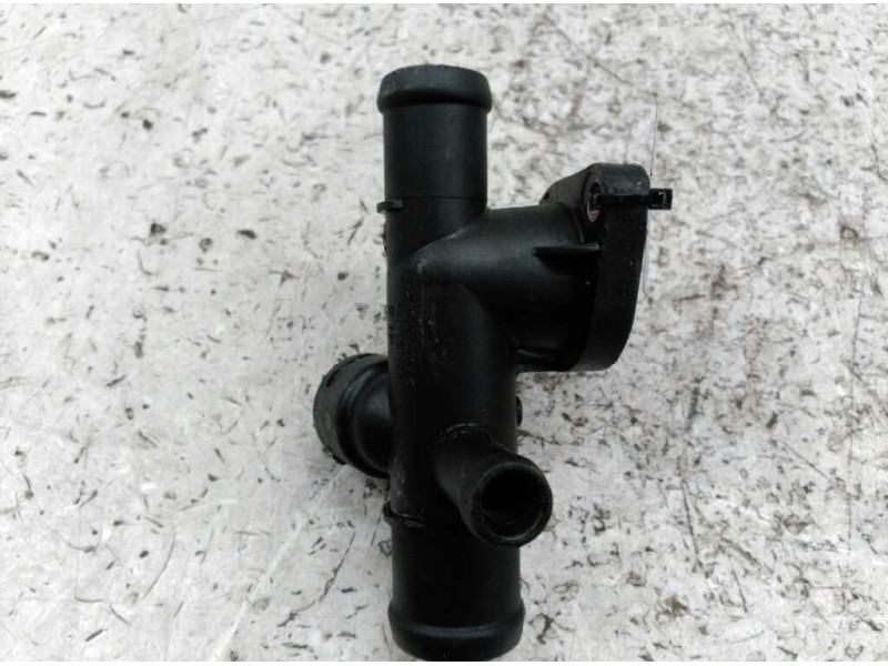 Recambio de cuerpo termostato para audi tt (8n3/8n9) 1.8 t coupe (132kw) referencia OEM IAM 06A121133C  