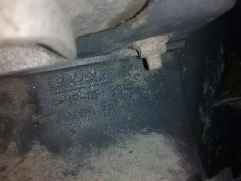 Recambio de paso rueda derecho para daf trucks 75 cf fas 75 cf 250 (249cv) referencia OEM IAM 1363815  