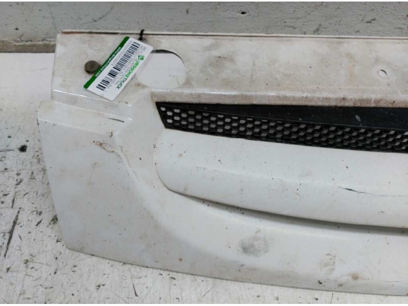 Recambio de rejilla delantera central para peugeot partner (s2) combi pro referencia OEM IAM   