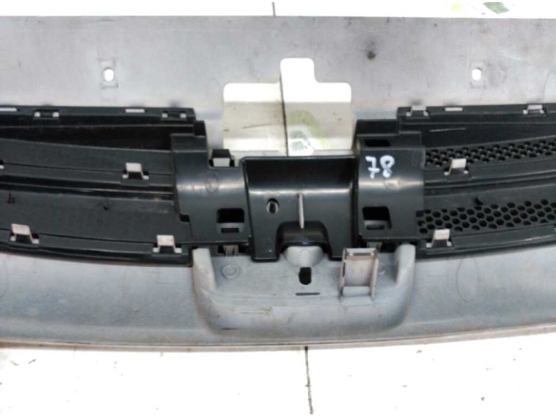 Recambio de rejilla delantera central para peugeot partner (s2) combi pro referencia OEM IAM   