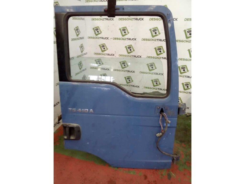 Recambio de puerta delantera derecha para man tg - a 18.xxx 12.0 diesel referencia OEM IAM  AZUL 