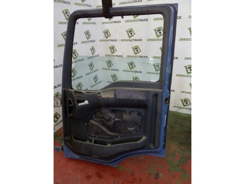 Recambio de puerta delantera derecha para man tg - a 18.xxx 12.0 diesel referencia OEM IAM  AZUL 