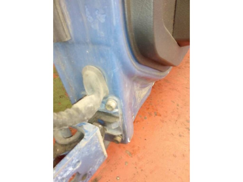 Recambio de puerta delantera derecha para man tg - a 18.xxx 12.0 diesel referencia OEM IAM  AZUL 