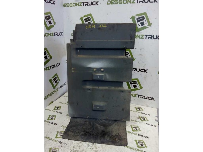 Recambio de guardabarros delantero izquierdo para nissan trucks atleon 35.13 referencia OEM IAM   