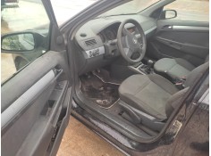 opel astra h berlina del año 2004 2