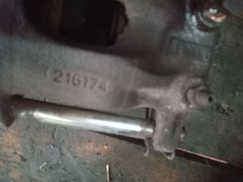 Recambio de pinza freno delantera derecha para nissan cabstar e referencia OEM IAM 216174  