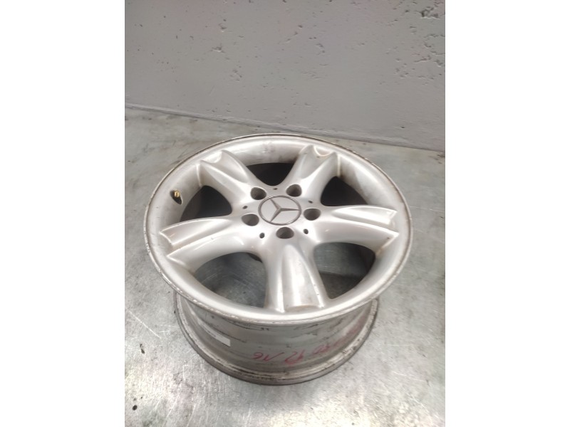Recambio de llanta para mercedes-benz clk (c209) clk 320 (209.365) referencia OEM IAM 8JX16H2ET32  5 TORNILLOS