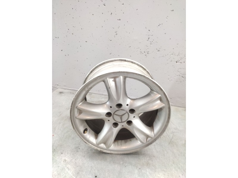 Recambio de llanta para mercedes-benz clk (c209) clk 320 (209.365) referencia OEM IAM 8JX16H2ET32  5 TORNILLOS