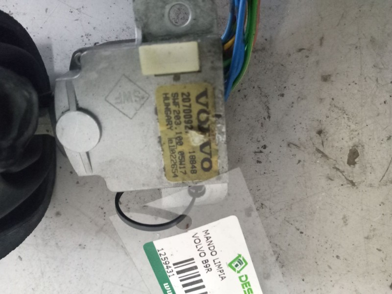 Recambio de mando limpia para volvo b9r 340 touring referencia OEM IAM 20700927  