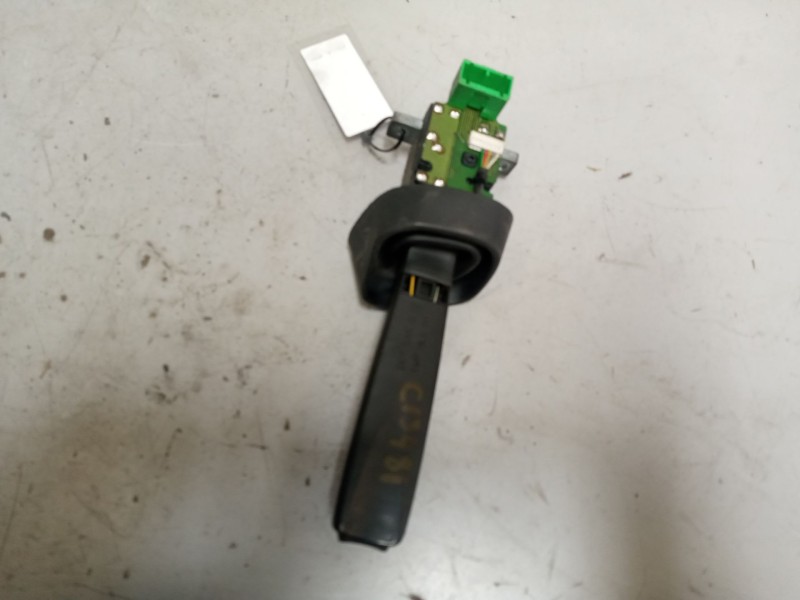 Recambio de mando intermitentes para volvo b9r 340 touring referencia OEM IAM 70351733  