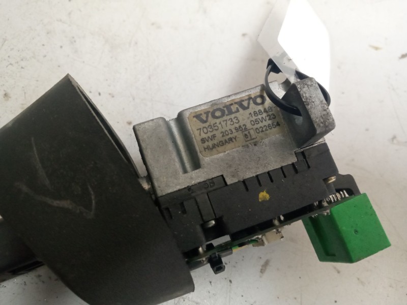 Recambio de mando intermitentes para volvo b9r 340 touring referencia OEM IAM 70351733  