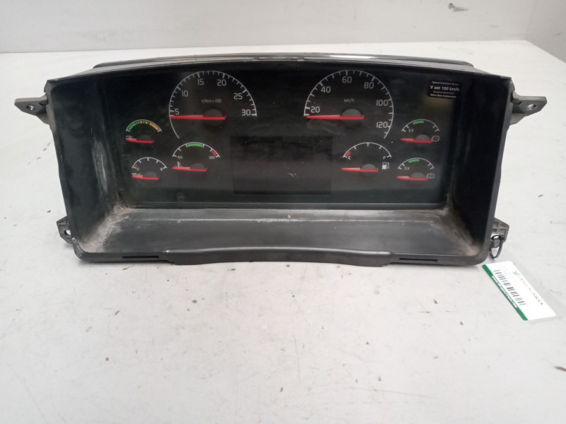 Recambio de cuadro instrumentos para volvo b9r 340 touring referencia OEM IAM 70329295  