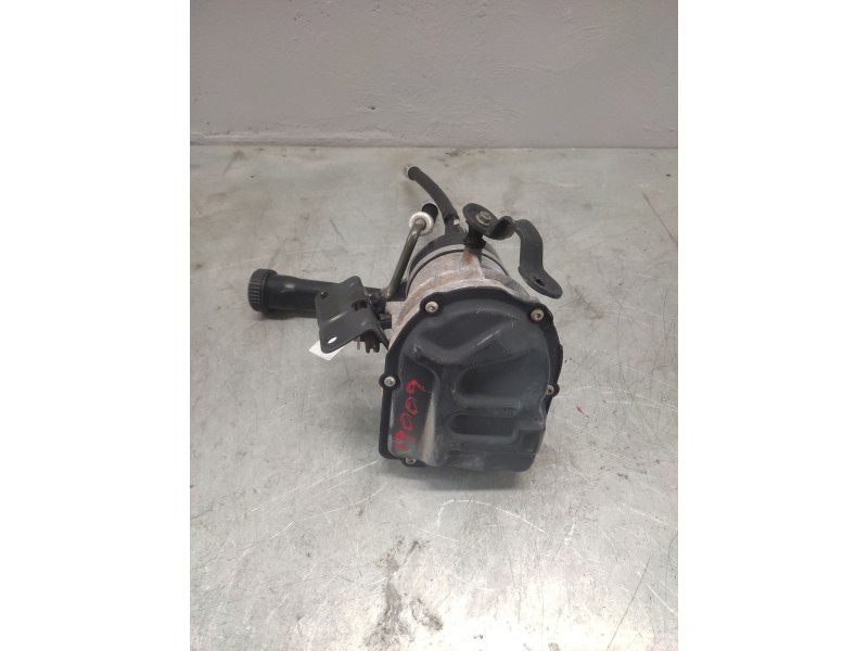 Recambio de bomba servodireccion para peugeot 308 confort referencia OEM IAM 9673536580  