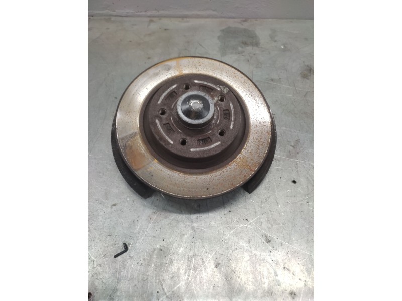 Recambio de buje trasero derecho para renault kangoo dynamique referencia OEM IAM   