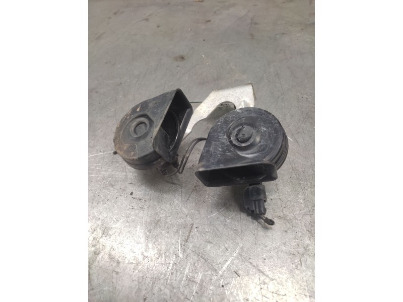 Recambio de claxon para opel insignia berlina expression referencia OEM IAM   