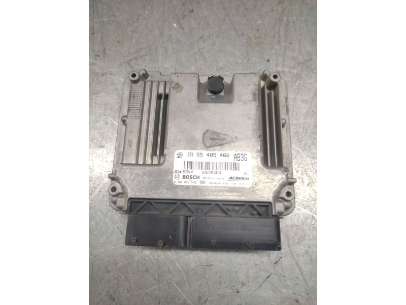Recambio de centralita motor uce para opel insignia berlina expression referencia OEM IAM 55485466  0281031379