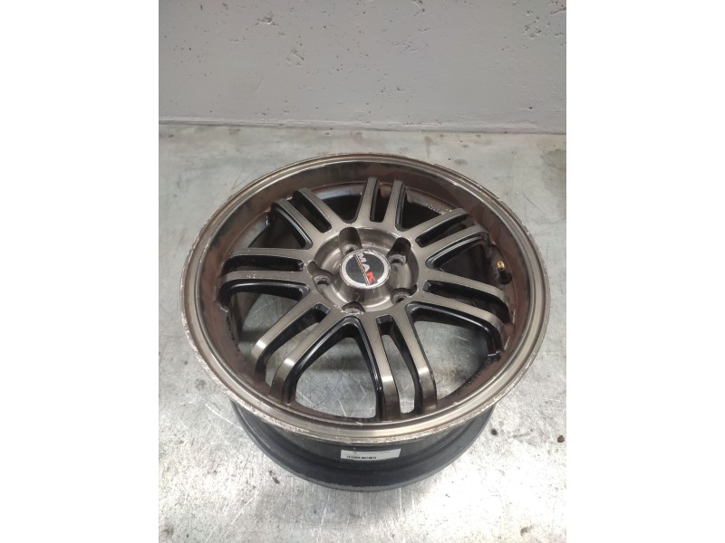 Recambio de juego llantas para kia carnival td ls referencia OEM IAM 16X7JJET40  5 TORNILLOS