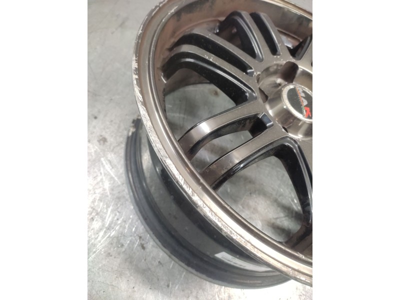 Recambio de juego llantas para kia carnival td ls referencia OEM IAM 16X7JJET40  5 TORNILLOS