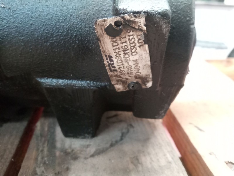 Recambio de caja direccion para nissan trucks atleon 120 referencia OEM IAM 492109x100  tas20m617